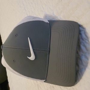 Nike fex fit hat